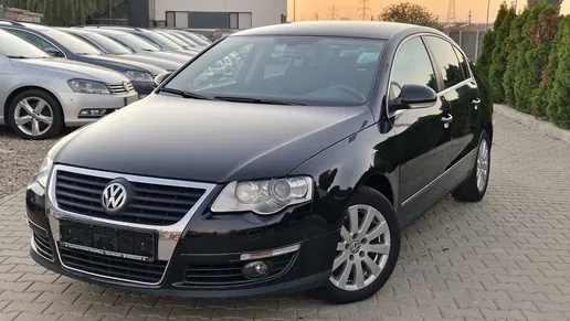 Vw Passat 1.6 benzina Berlina Model Highline